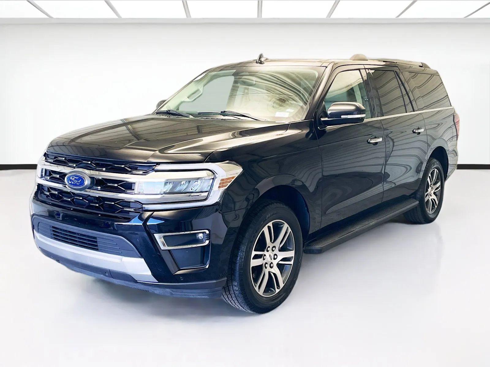2024 Ford Expedition Limited's photo