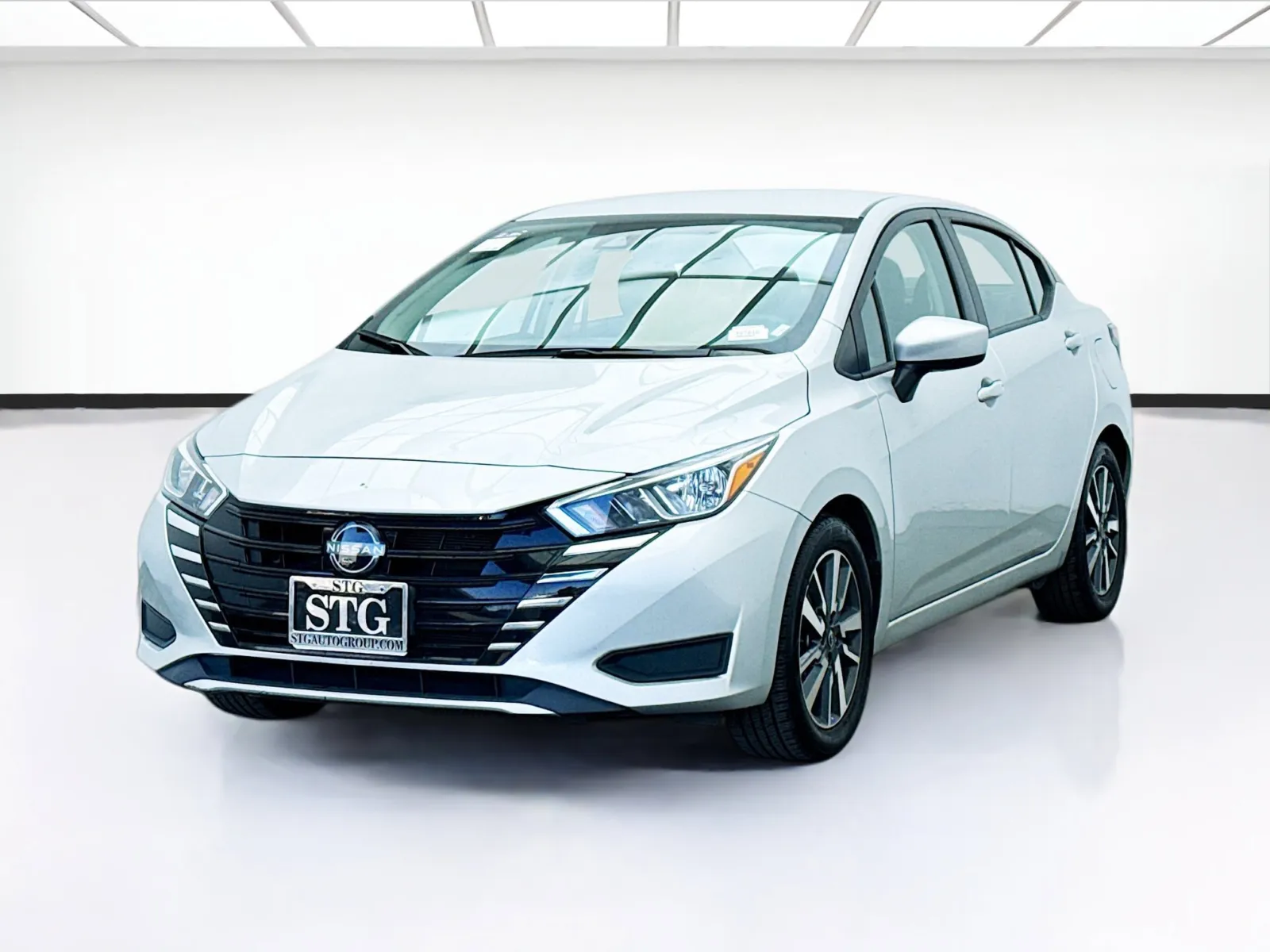 2023 Nissan Versa Sedan