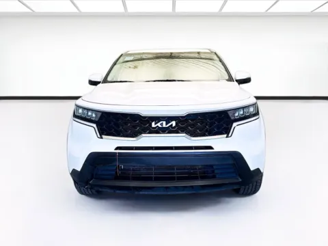 Photos of 2023 Kia Sorento LX for sale in Montclair, CA at STG Montclair