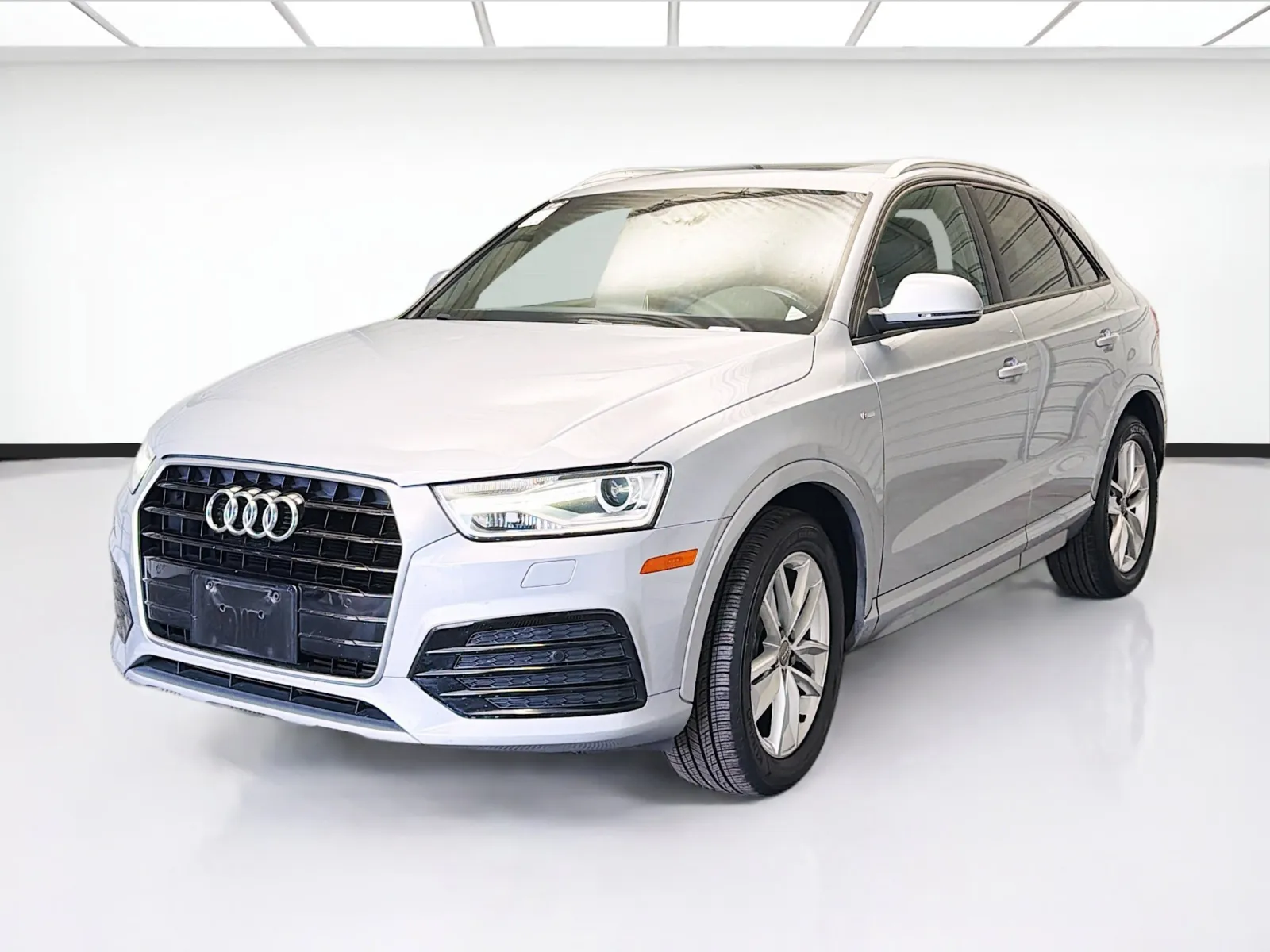 2018 Audi Q3 Premium's photo