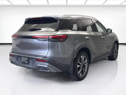 More photos of 2022 INFINITI QX60 LUXE at STG Montclair, CA