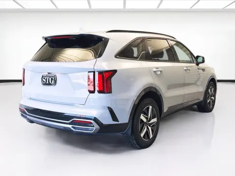 More photos of 2023 Kia Sorento EX at STG Montclair, CA