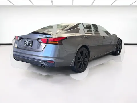 More photos of 2022 Nissan Altima 2.5 SR at STG Montclair, CA