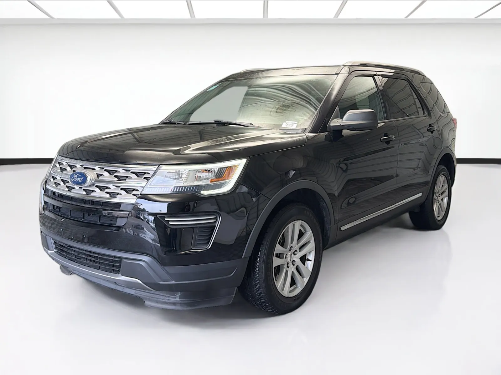 2018 Ford Explorer XLT's photo