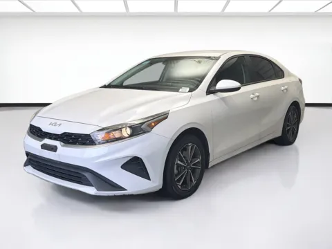 White 2023 Kia Forte LXS for sale in Montclair, CA