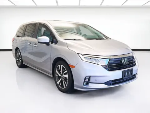 Another view of 2024 Honda Odyssey Touring for sale in Montclair, CA at STG Montclair