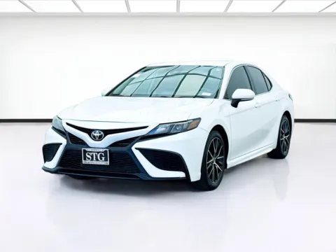 White 2022 Toyota Camry SE for sale in Montclair, CA