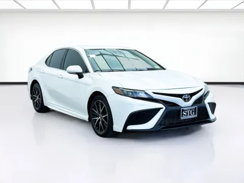 Another view of 2022 Toyota Camry SE for sale in Montclair, CA at STG Montclair