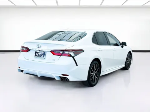 More photos of 2022 Toyota Camry SE at STG Montclair, CA