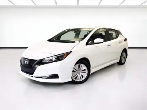 White 2023 Nissan Leaf S for sale in Montclair, CA