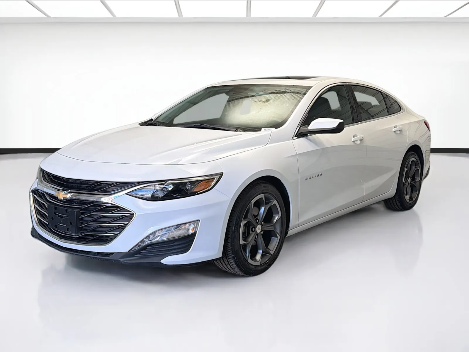 White 2023 Chevrolet Malibu LT 1LT for sale in Montclair, CA