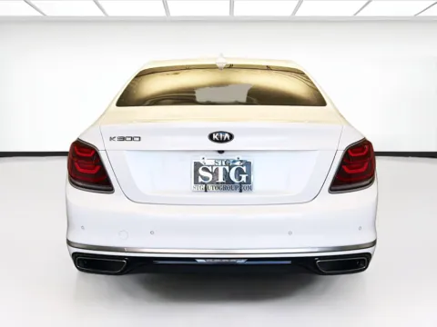 More photos of 2019 Kia K900 Luxury at STG Montclair, CA