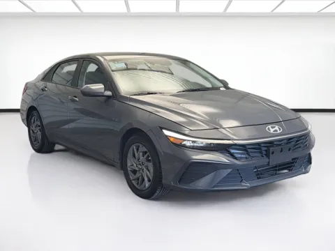 Another view of 2024 Hyundai Elantra SEL for sale in Montclair, CA at STG Montclair