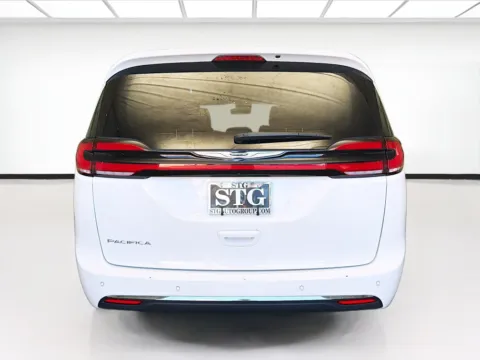 More photos of 2024 Chrysler Pacifica Touring L at STG Montclair, CA
