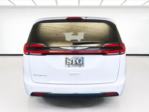More photos of 2024 Chrysler Pacifica Touring L at STG Montclair, CA