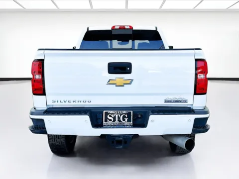 More photos of 2019 Chevrolet Silverado 2500HD High Country at STG Montclair, CA