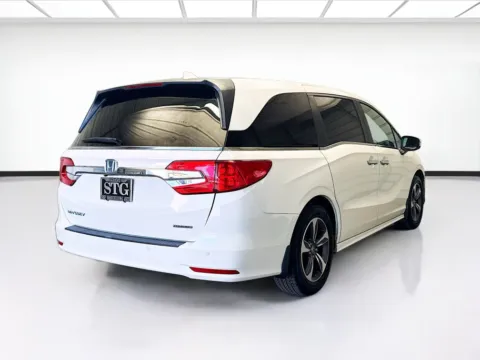 More photos of 2018 Honda Odyssey Touring at STG Montclair, CA