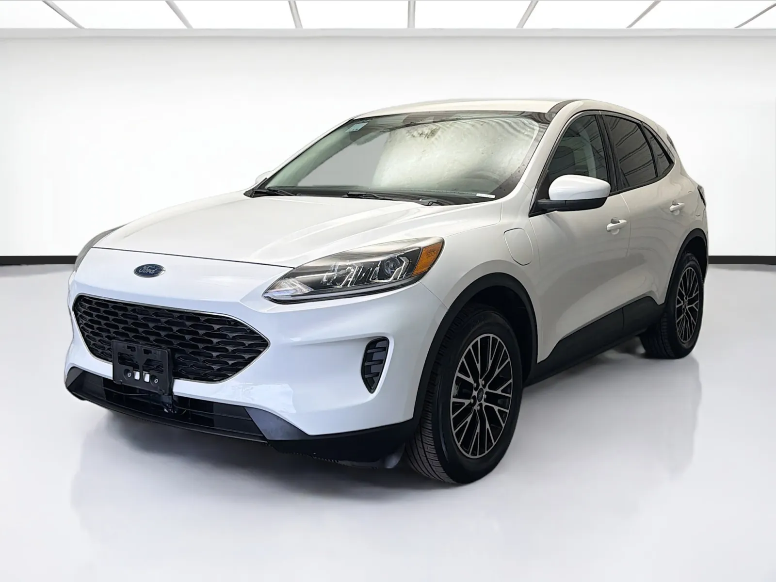 White 2021 Ford Escape Plug-In Hybrid SE for sale in Montclair, CA