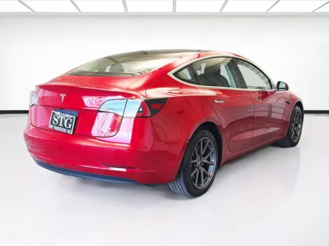 More photos of 2019 Tesla Model 3 Performance at STG Montclair, CA