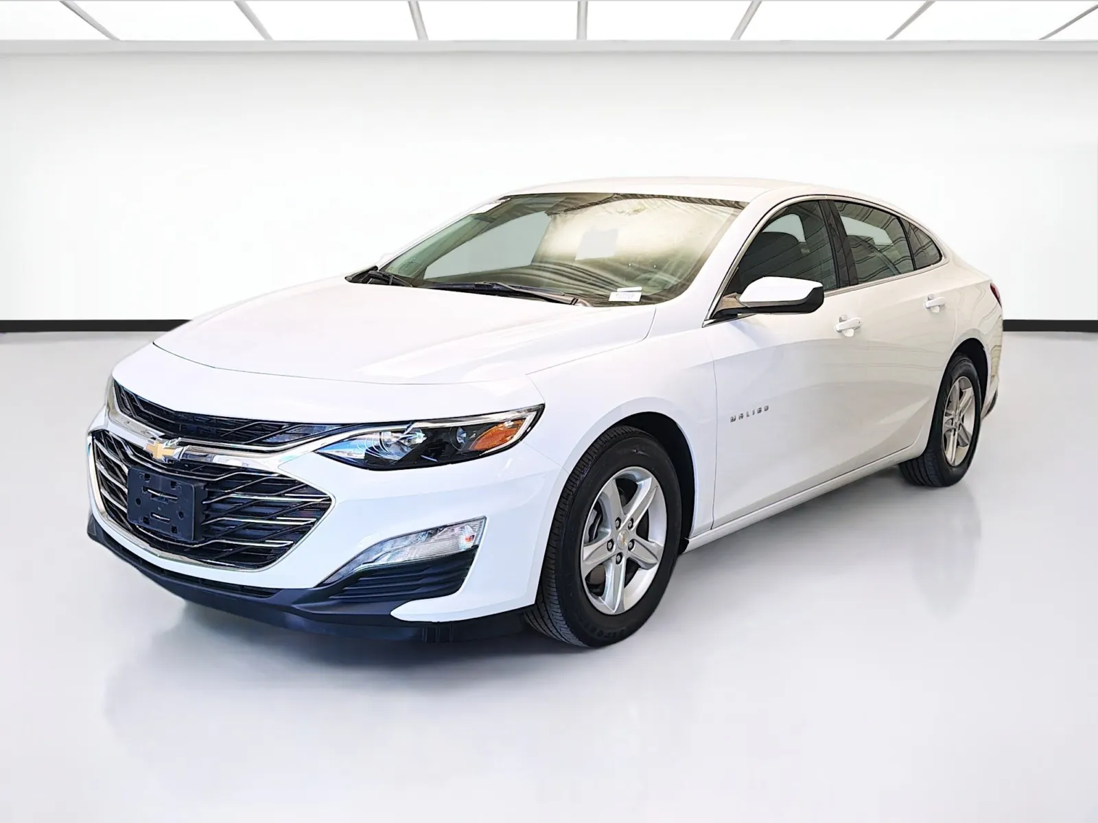 White 2024 Chevrolet Malibu LT 1LT for sale in Montclair, CA