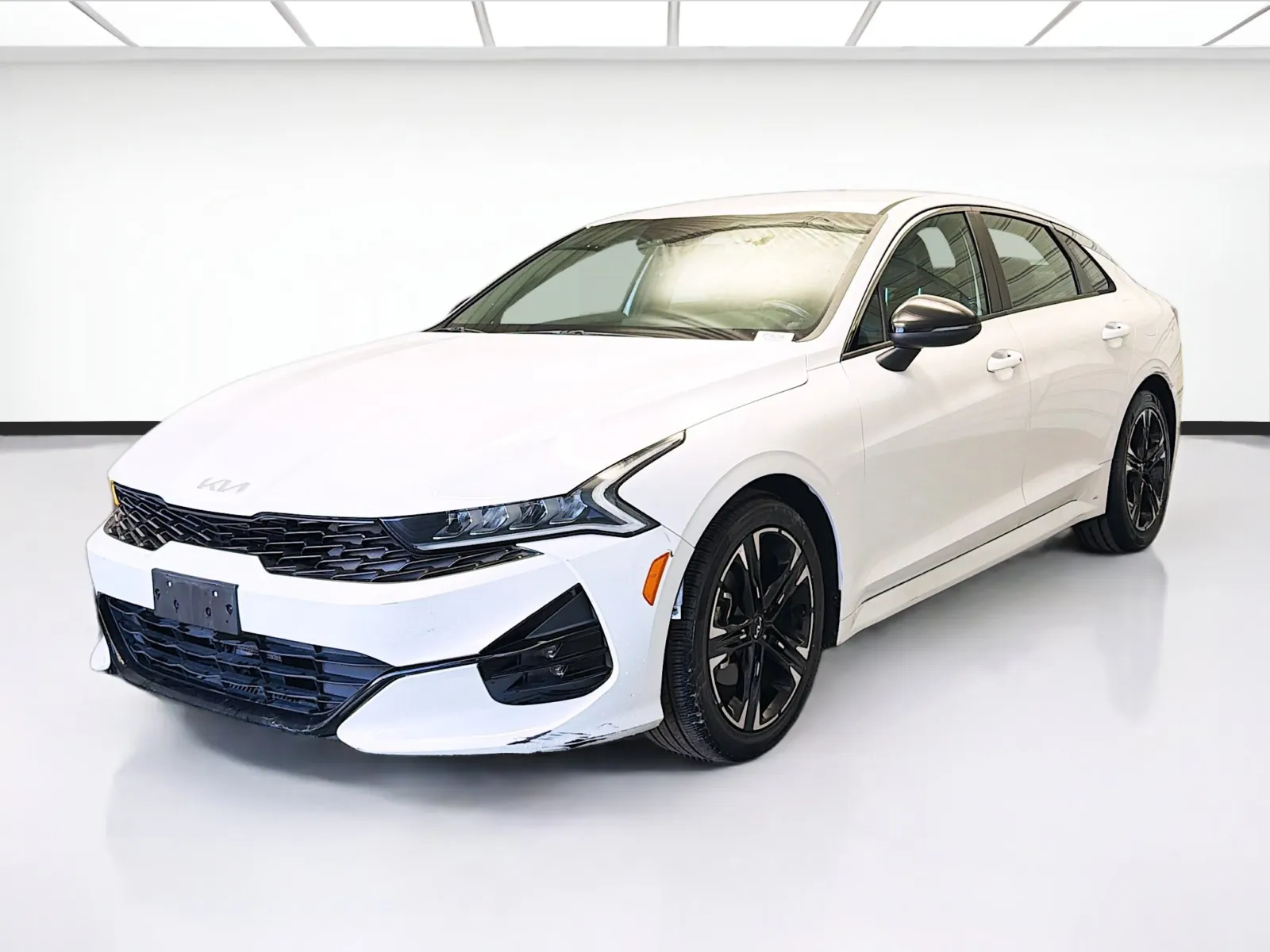 White 2022 Kia K5 GT-Line for sale in Montclair, CA