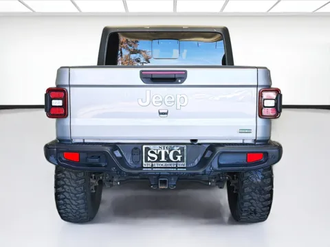 More photos of 2020 Jeep Gladiator Overland at STG Montclair, CA