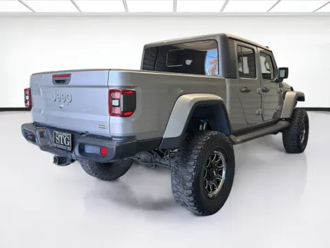 More photos of 2020 Jeep Gladiator Overland at STG Montclair, CA