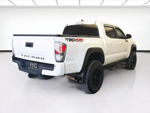 Another view of 2020 Toyota Tacoma TRD Off-Road w/TECHNOLOGY PACKAGE V6 for sale in Montclair, CA at STG Montclair