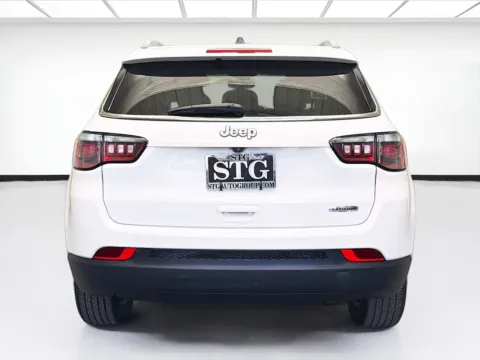 More photos of 2020 Jeep Compass Latitude at STG Montclair, CA