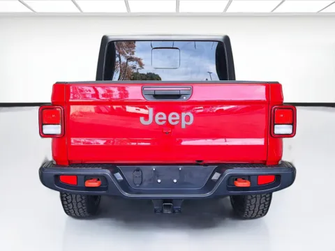 More photos of 2022 Jeep Gladiator Mojave at STG Montclair, CA