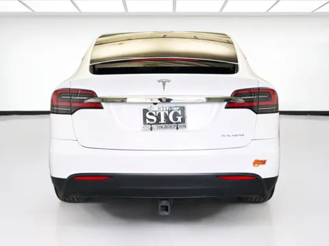 More photos of 2020 Tesla Model X Long Range at STG Montclair, CA