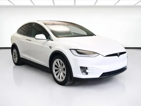 Another view of 2020 Tesla Model X Long Range for sale in Montclair, CA at STG Montclair