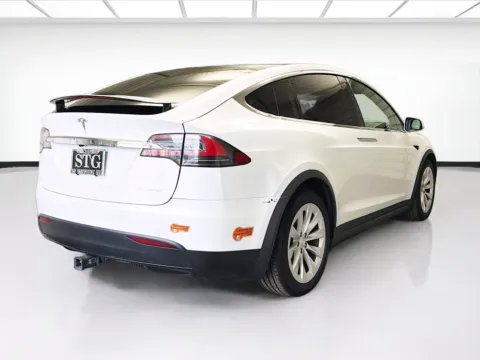 More photos of 2020 Tesla Model X Long Range at STG Montclair, CA