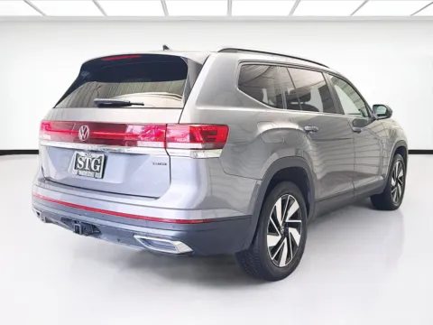 More photos of 2024 Volkswagen Atlas 2.0T SE w/Technology at STG Montclair, CA