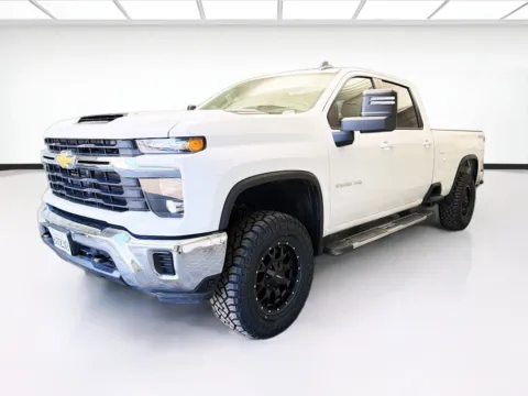 White 2024 Chevrolet Silverado 2500HD LT for sale in Montclair, CA