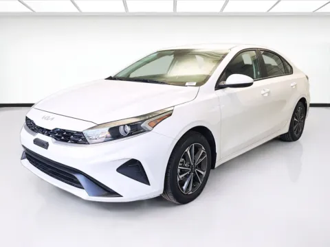 White 2023 Kia Forte LXS for sale in Montclair, CA