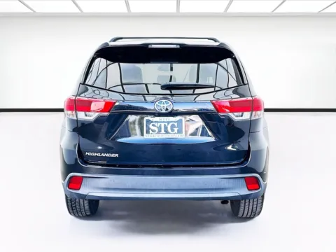 More photos of 2019 Toyota Highlander LE at STG Montclair, CA