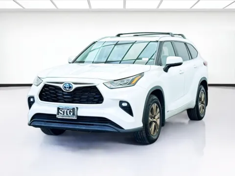 Unknown 2023 Toyota Highlander Hybrid Bronze Edition for sale in Montclair, CA