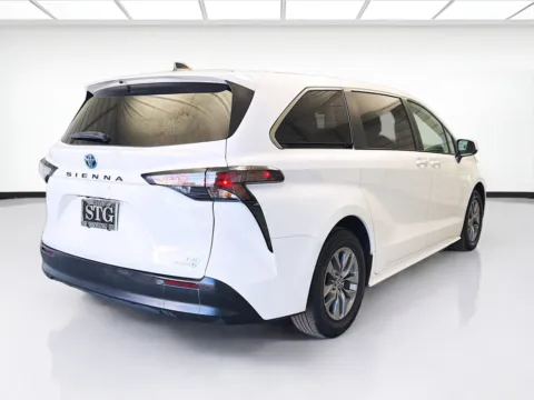 More photos of 2023 Toyota Sienna LE 8 Passenger at STG Montclair, CA