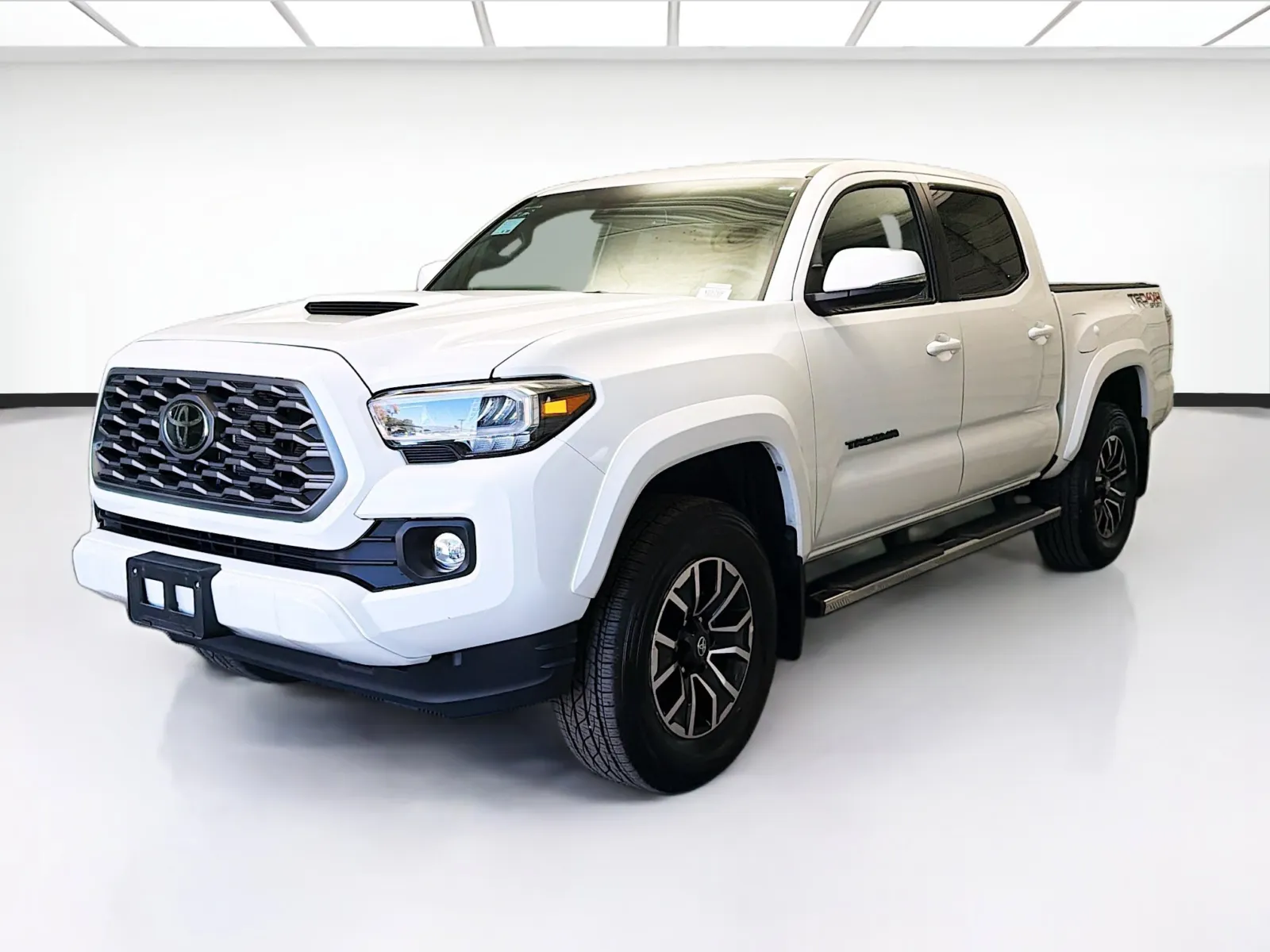 White 2023 Toyota Tacoma TRD Sport V6 for sale in Montclair, CA