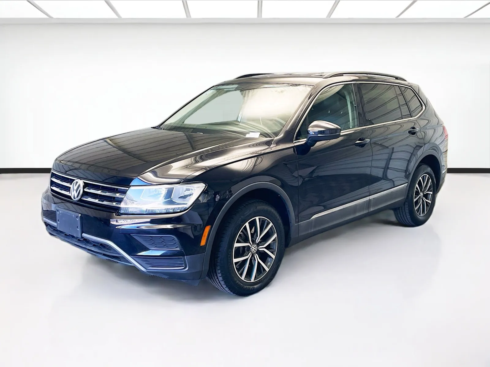 Black 2020 Volkswagen Tiguan 2.0T SE for sale in Montclair, CA