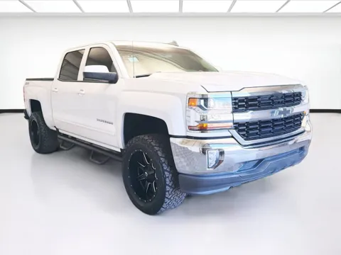 Another view of 2018 Chevrolet Silverado 1500 LT LT1 for sale in Montclair, CA at STG Montclair