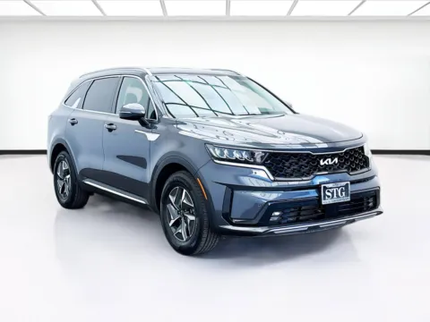 Another view of 2023 Kia Sorento Hybrid EX for sale in Montclair, CA at STG Montclair