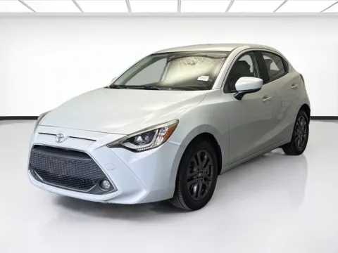 Gray 2020 Toyota Yaris XLE for sale in Montclair, CA