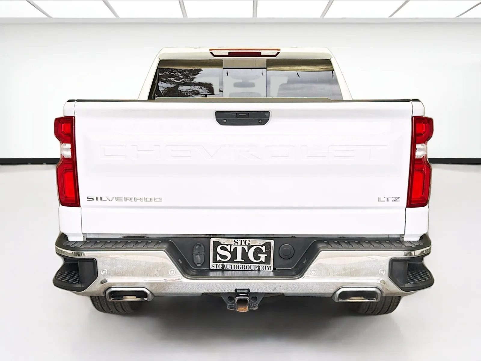 Chevrolet Silverado photo 5