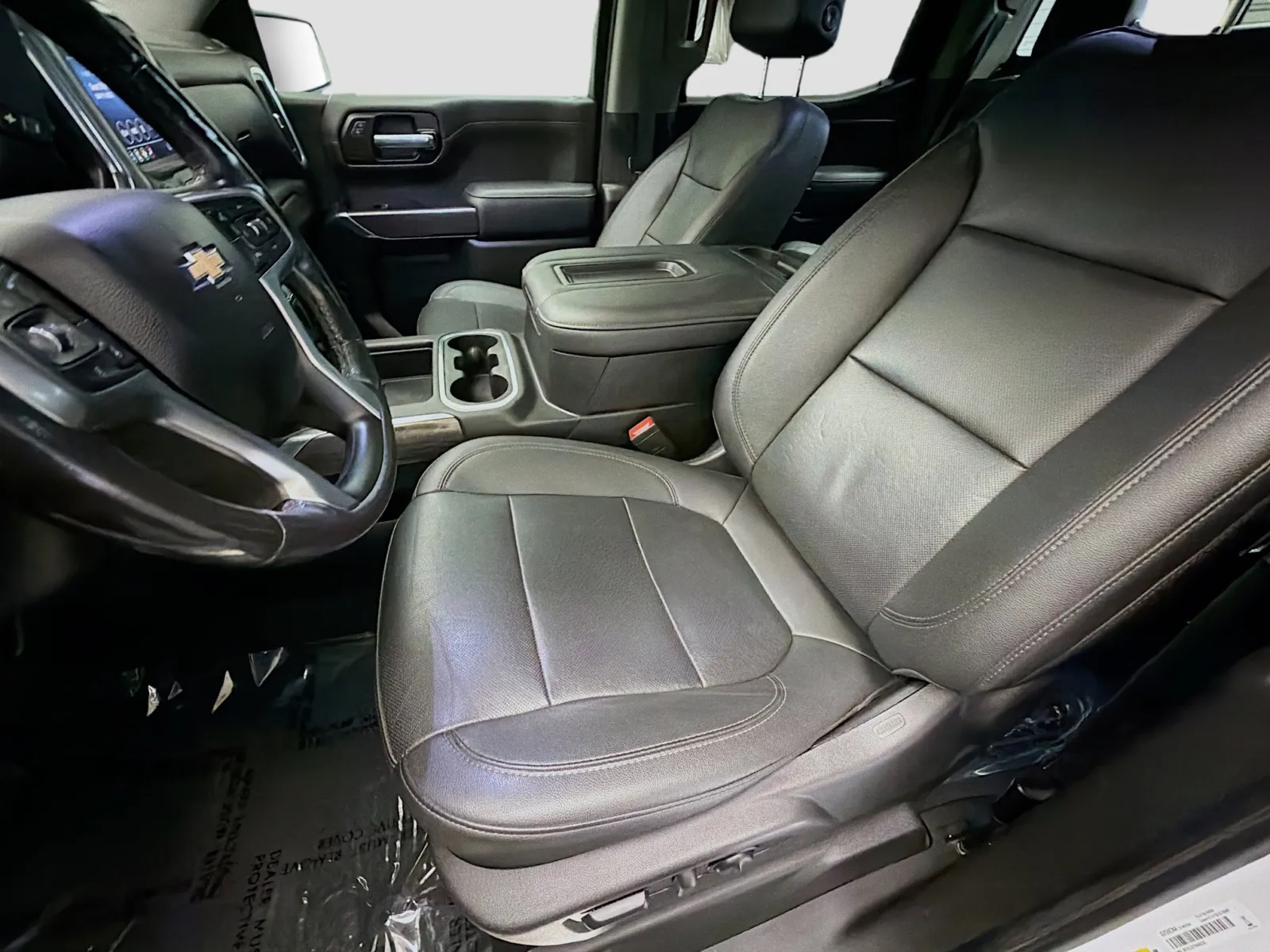 Chevrolet Silverado photo 11