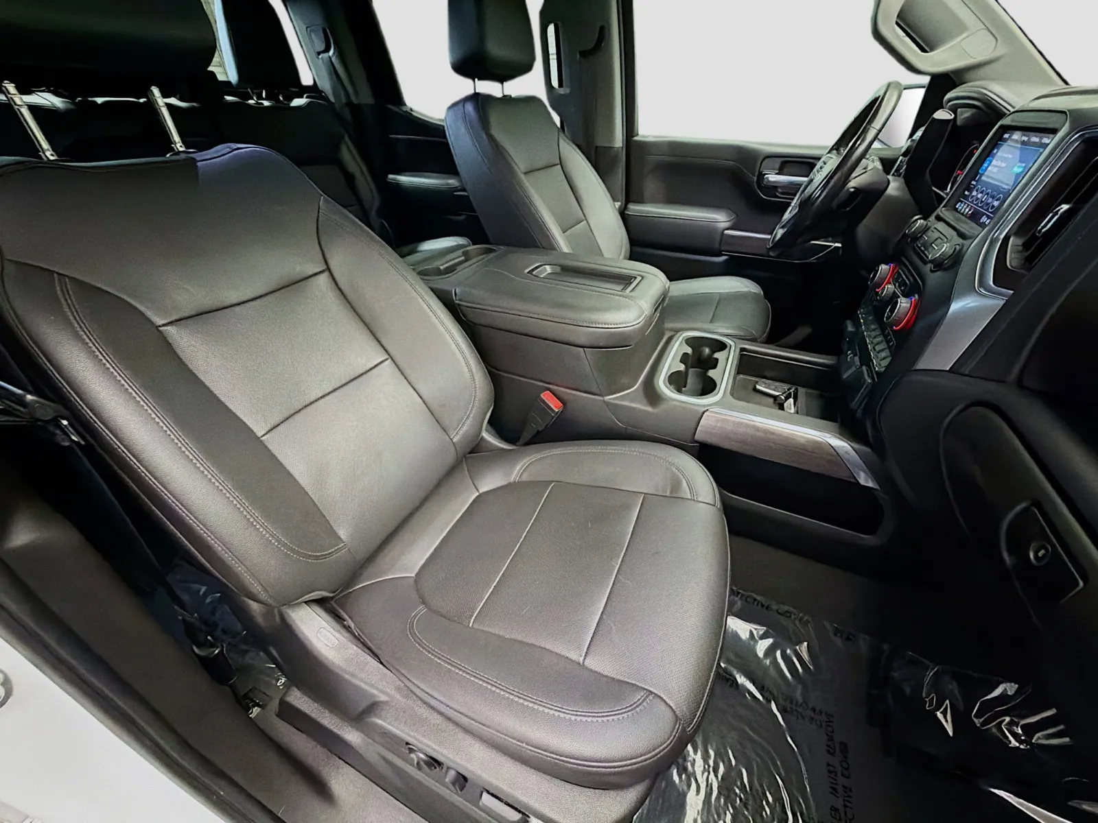 Chevrolet Silverado photo 15