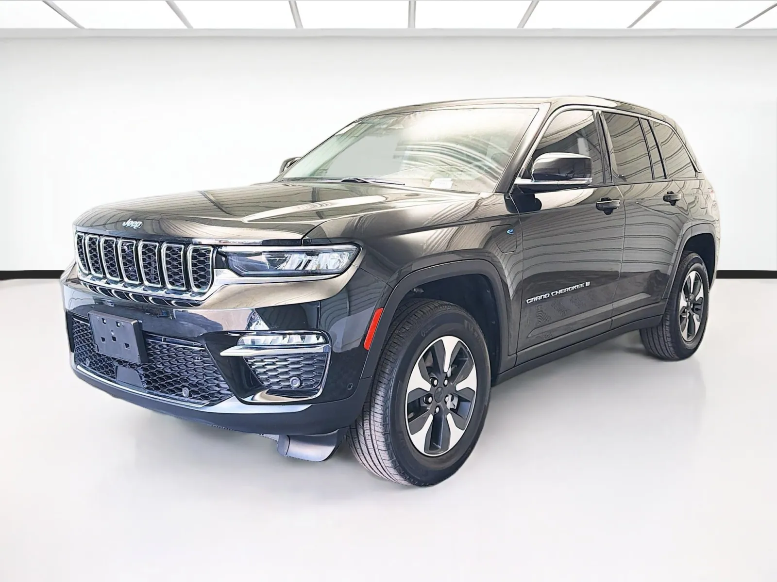 Black 2022 Jeep Grand Cherokee 4xe for sale in Montclair, CA