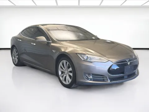 Another view of 2016 Tesla Model S 70 for sale in Montclair, CA at STG Montclair