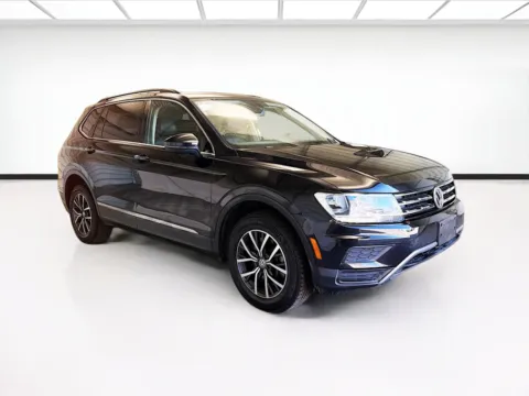 Another view of 2020 Volkswagen Tiguan 2.0T SE for sale in Montclair, CA at STG Montclair